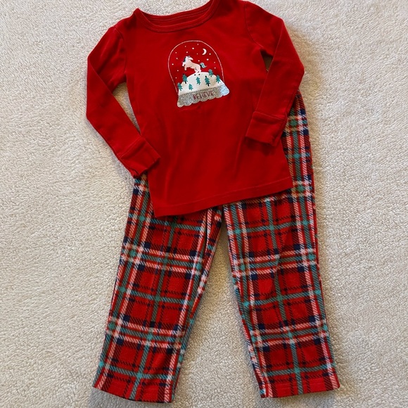 Cat & Jack Other - Cat & Jack holiday pajama set 2t